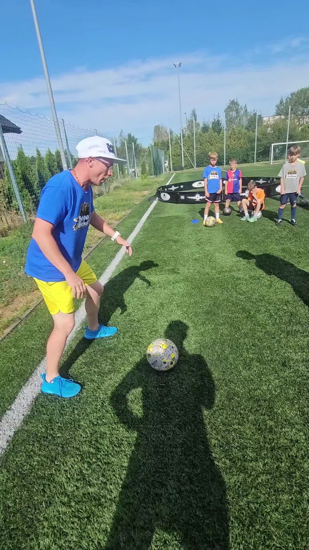 @Trener Dryblingu Piłkarskiego