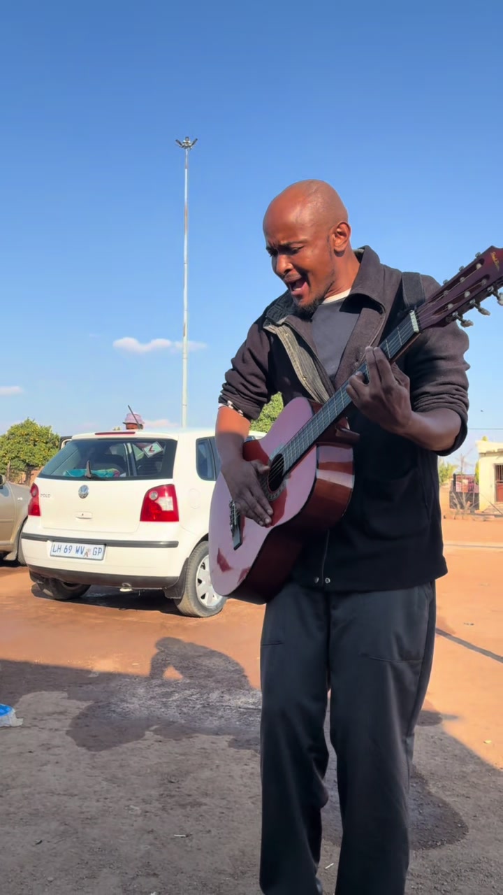 @Mondli Skosana