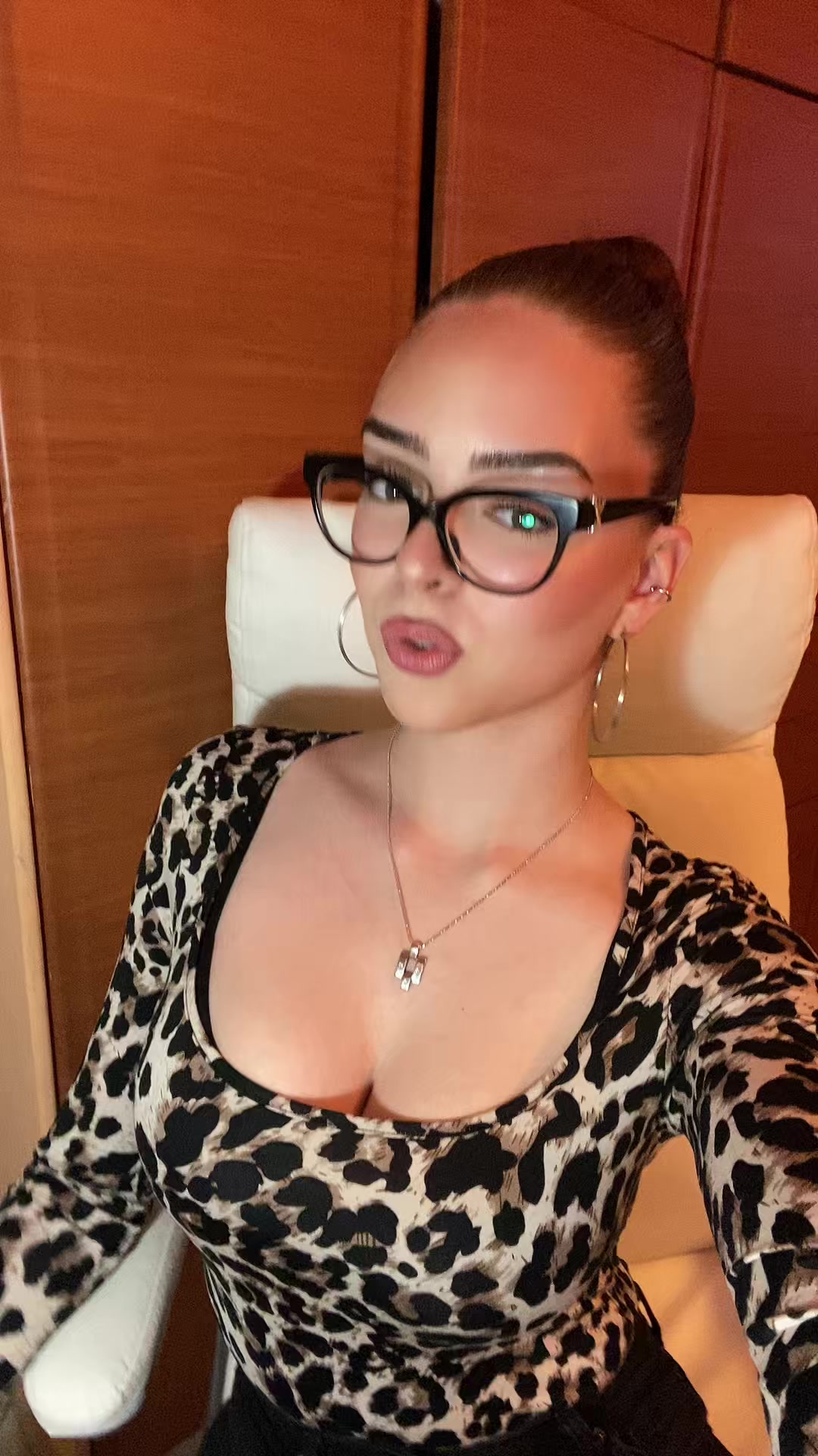 @𝐸𝑙𝑒𝑛𝑖𝑖𝑖🌹