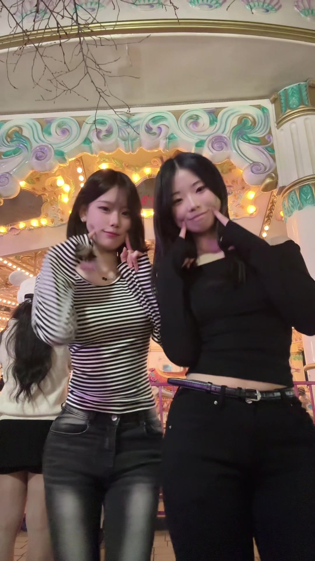 @황윤주