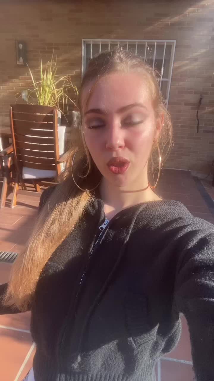 @🦋