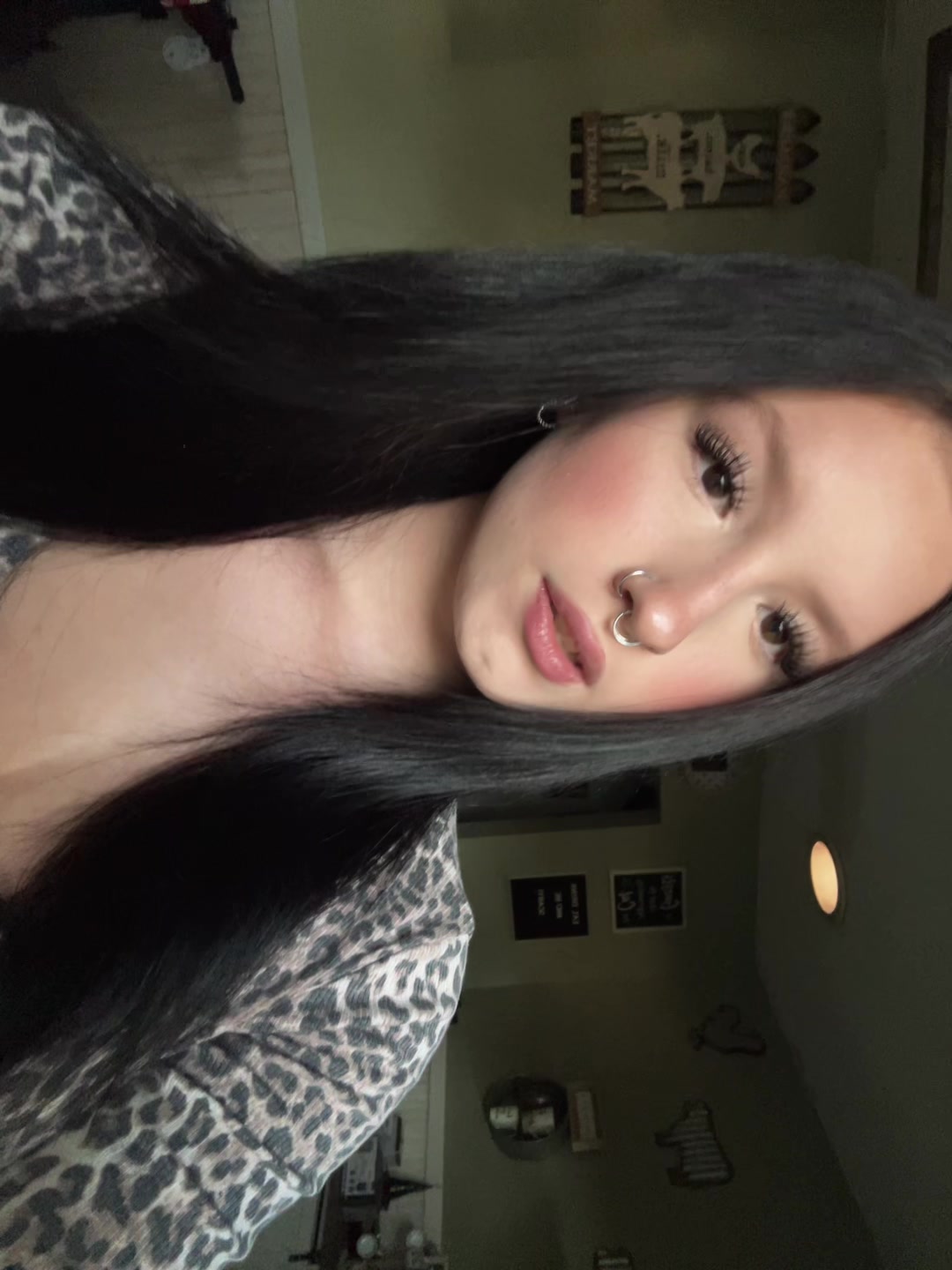 @…