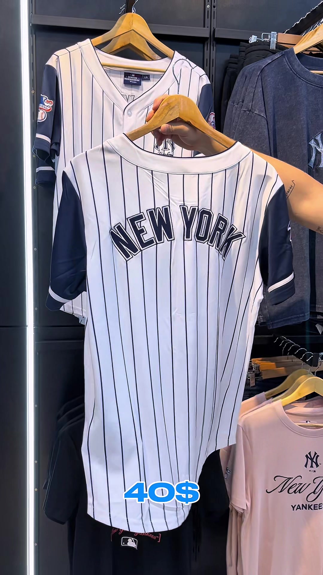 @New York Store Paraguay