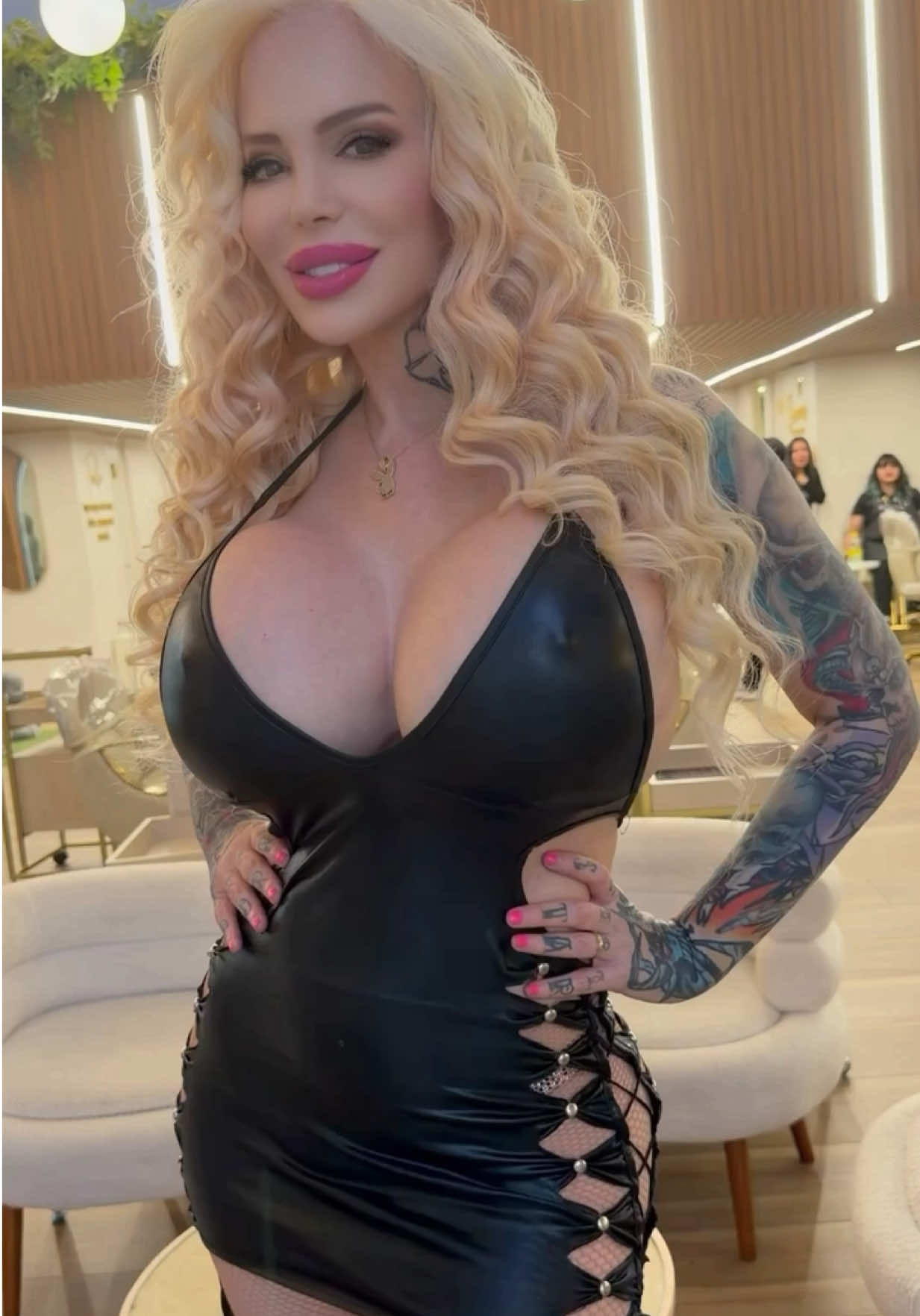 @Sabrina Sabrok