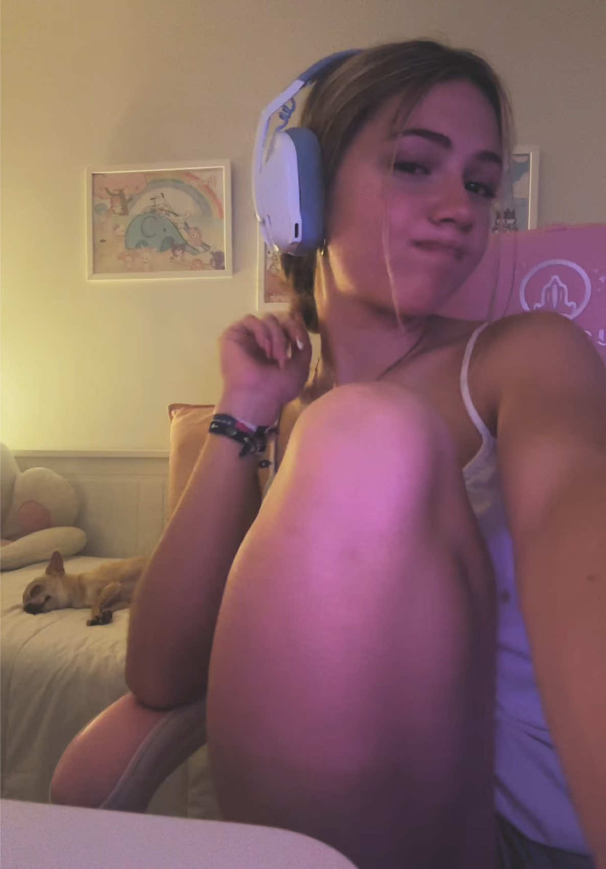 @𝑀𝓊𝓇𝒾 🎀