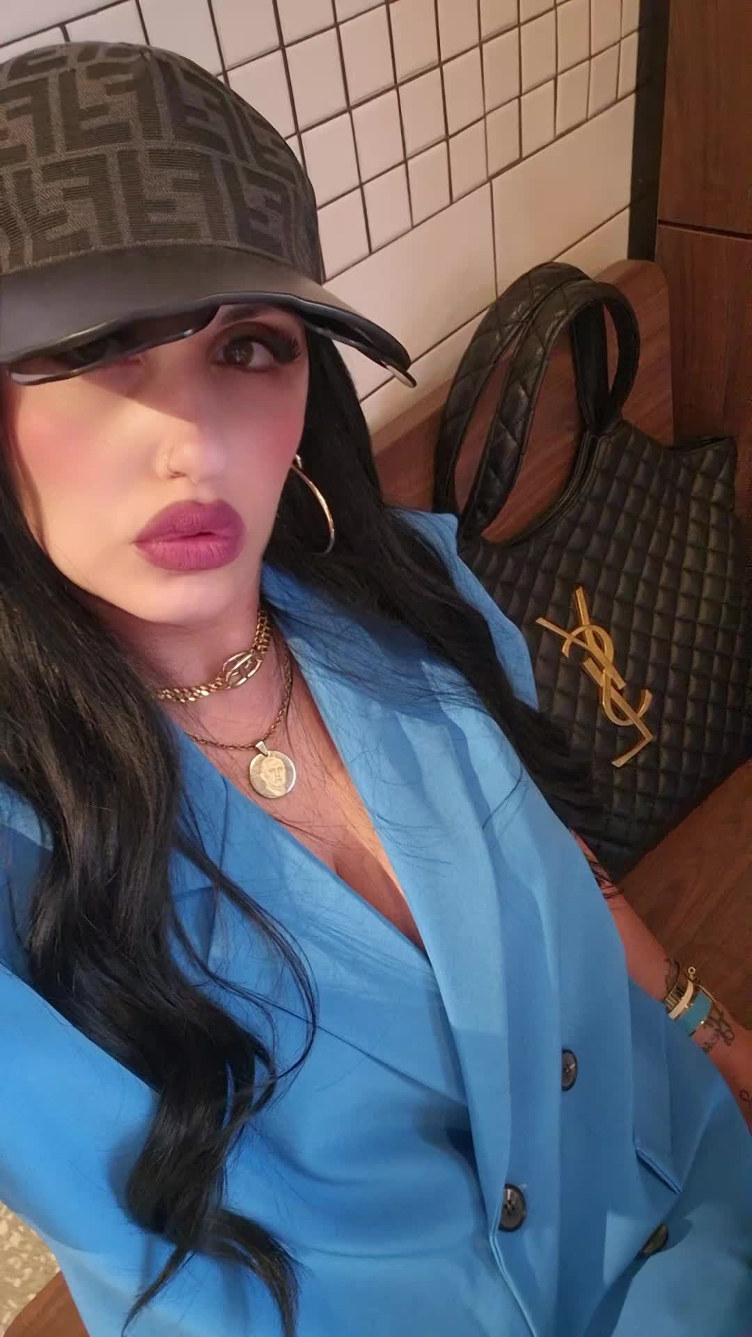 @Desir&egrave;e Ragusa