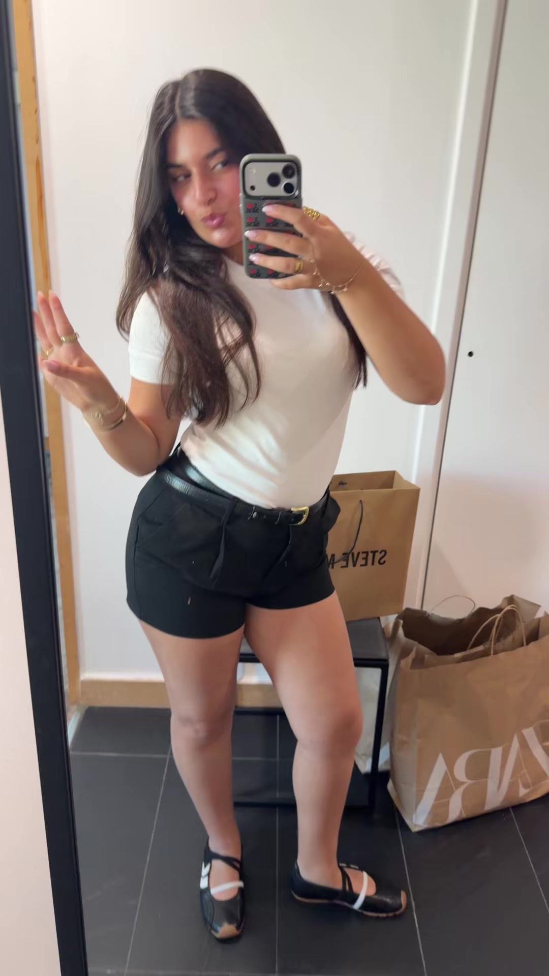 @Shirashaubi