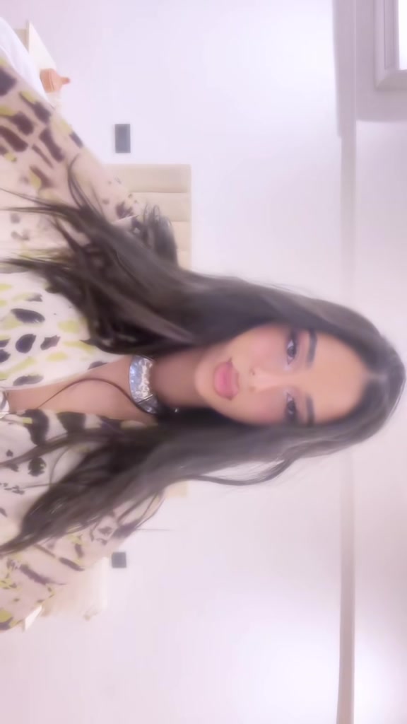 @Sabrina
