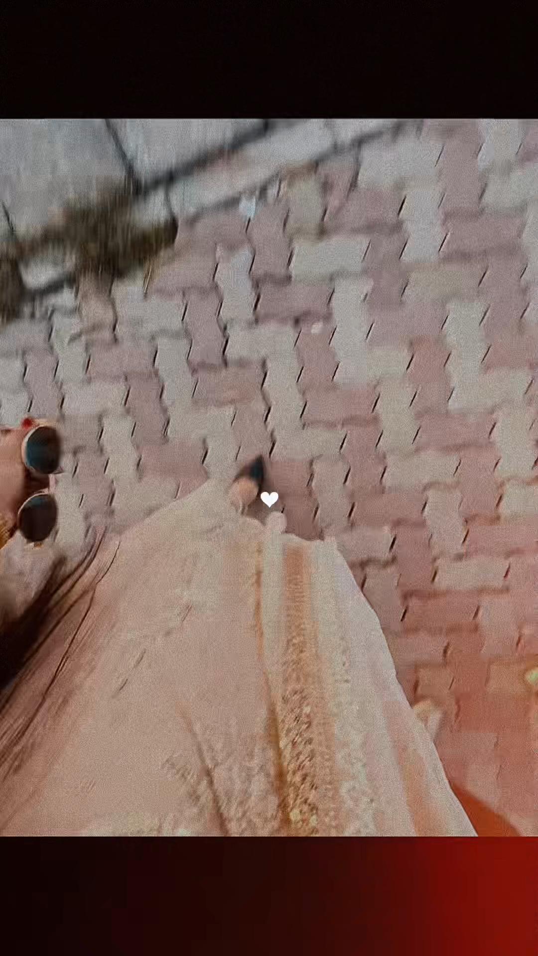 @Oishi_Jahan