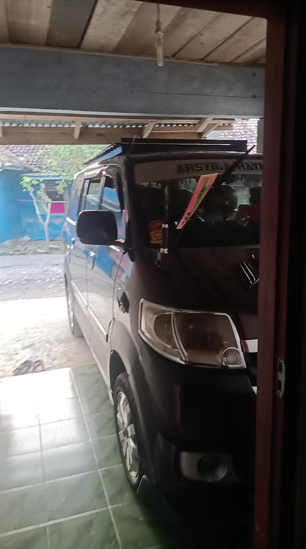 @YANTO TREVEL