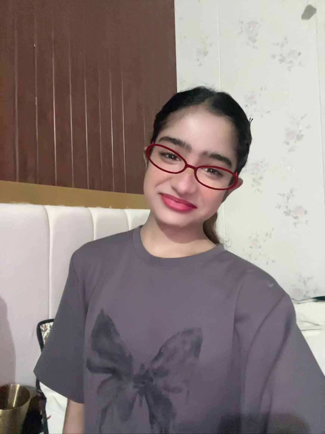 @Puffy🦋🌸