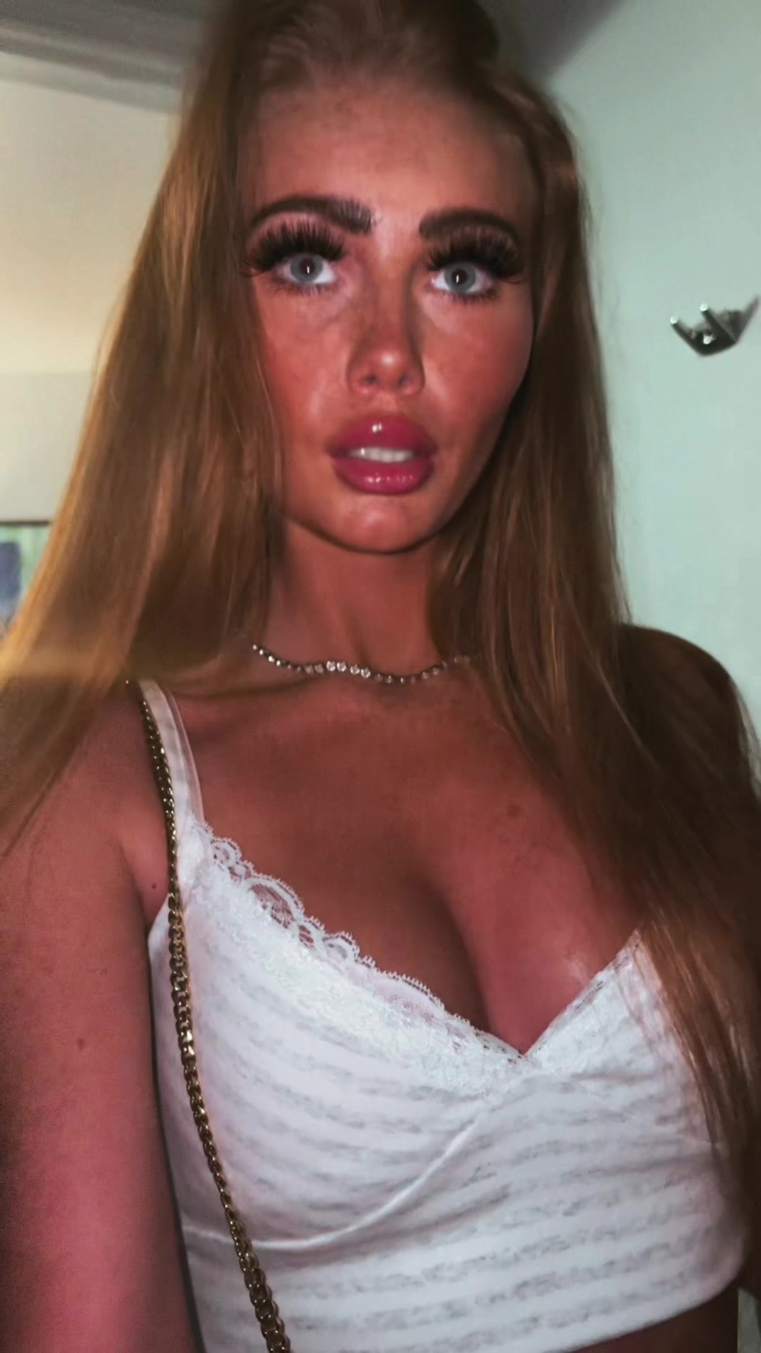 @helenquinn_x