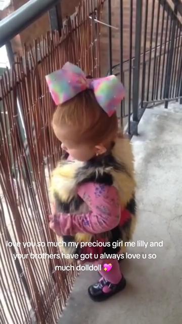 @Kat ❤️&zwj;🩹