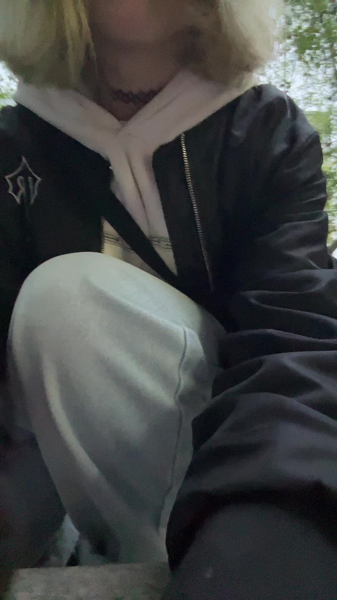 @kriskaa