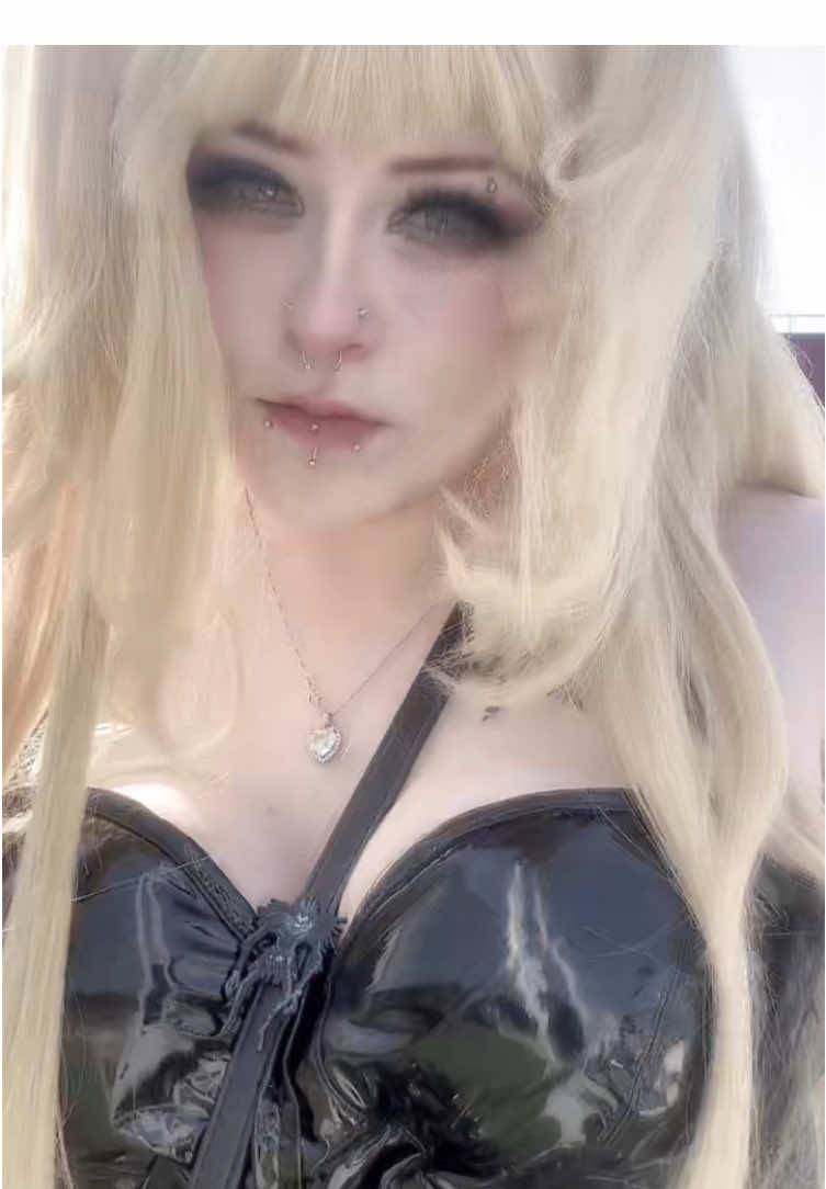 @𖤐•*jade*•𖤐