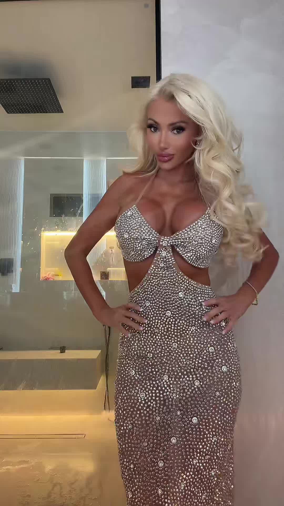 @Leahspeake