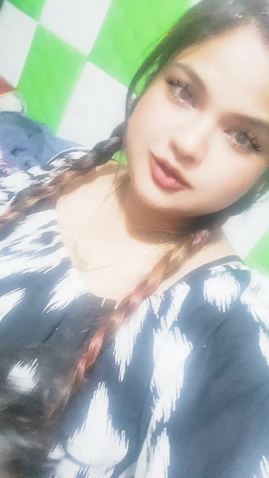 @MAAHI NEGI 👸