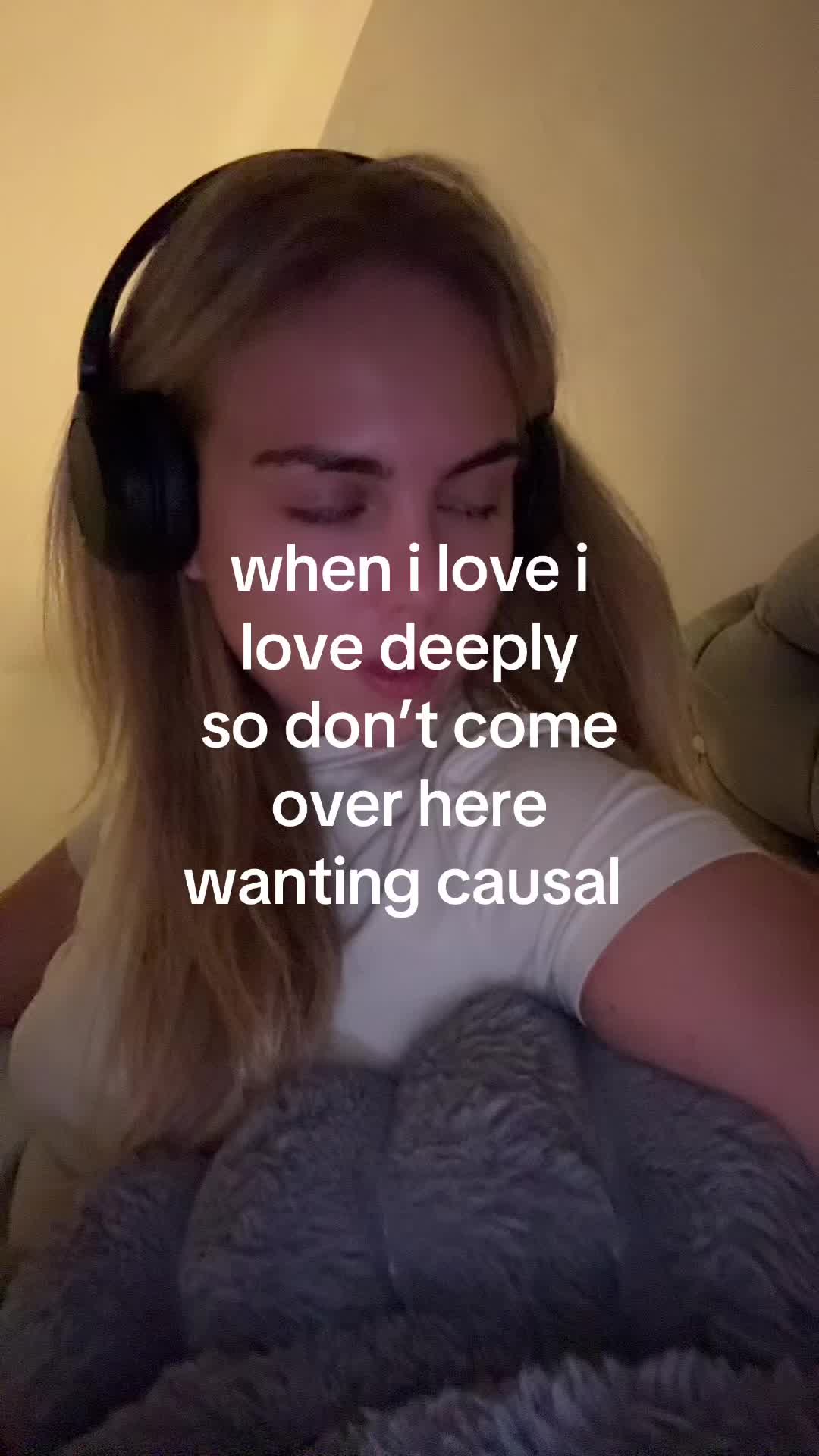 @anais