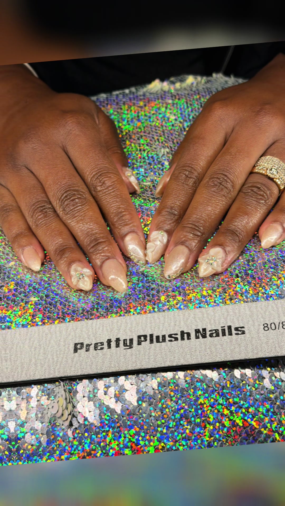 @PrettyPlushNails
