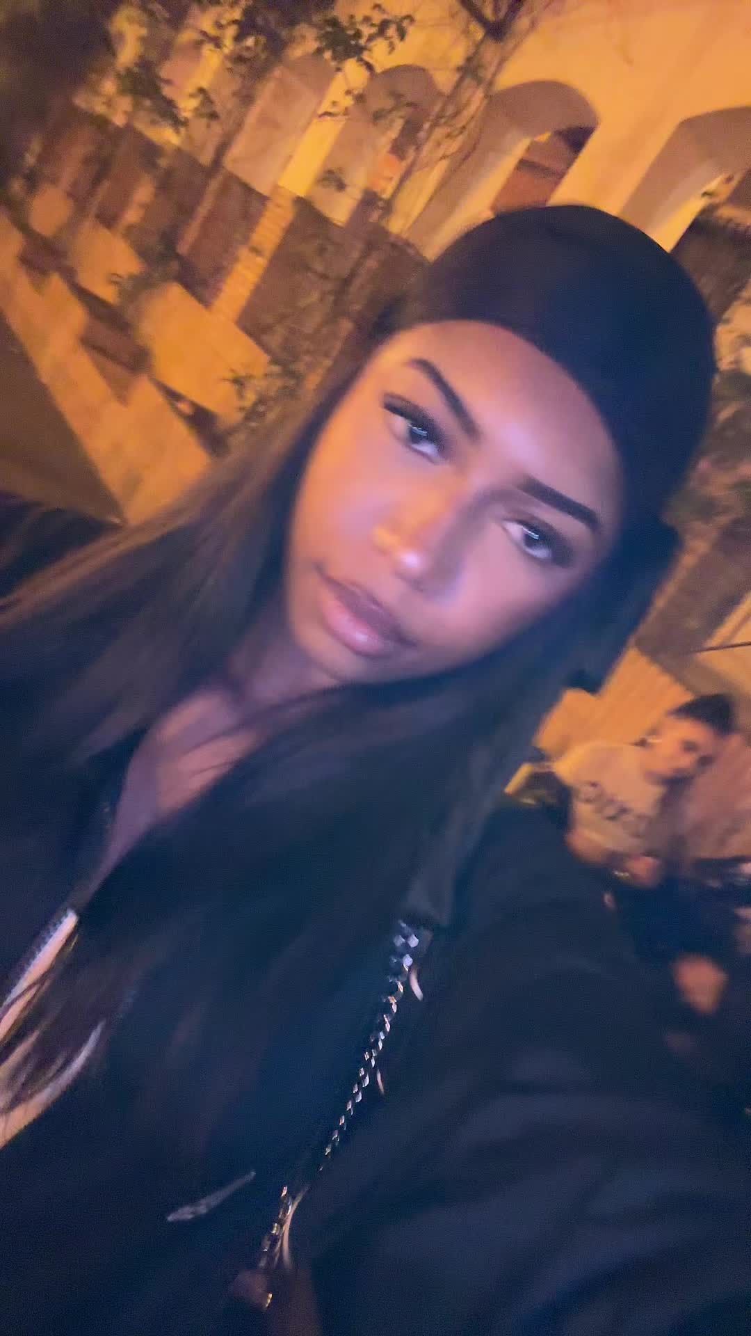 @baddie.chaki
