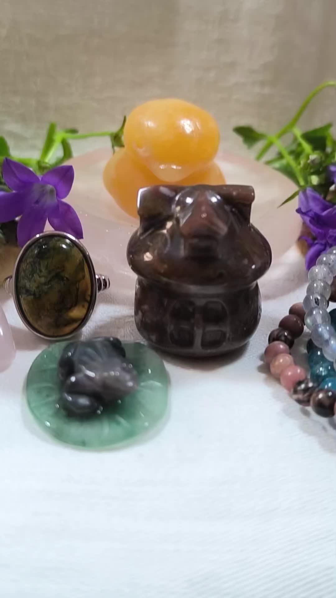 @maymooncrystals