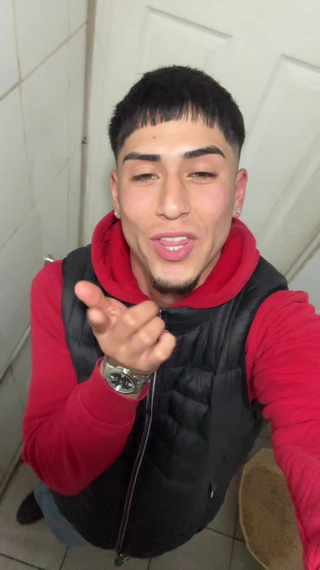 @Luis Santana