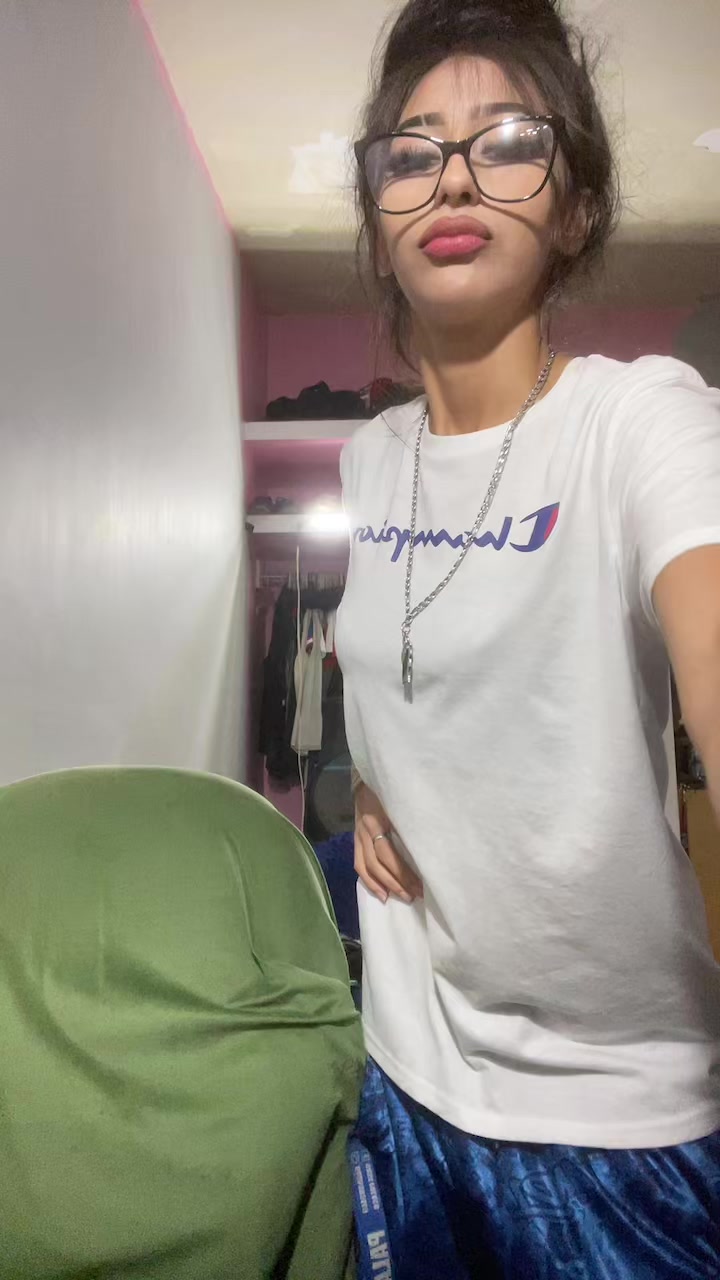 @la_leal_LD