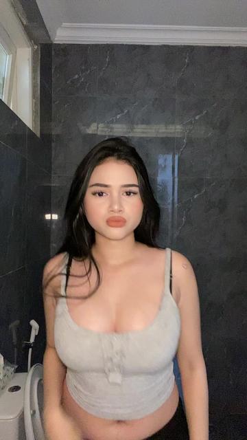 @wassuprachel 👀