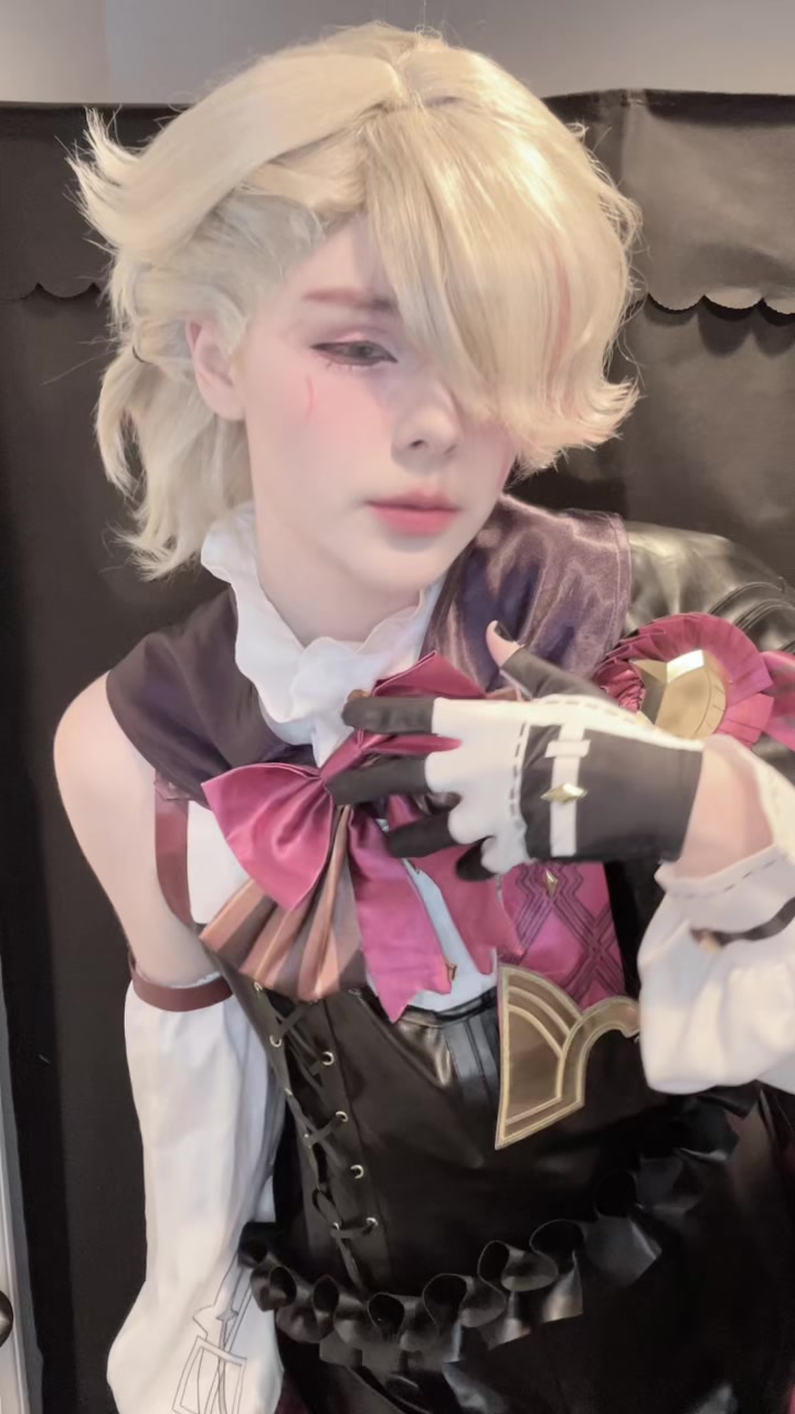 @Edgar − ☆