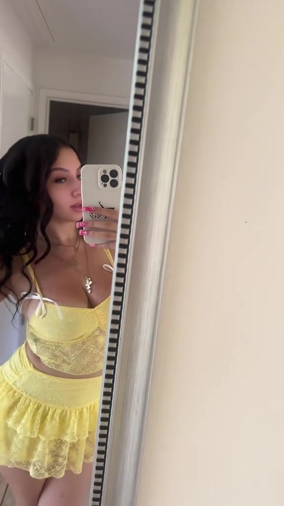@Leilani🎀
