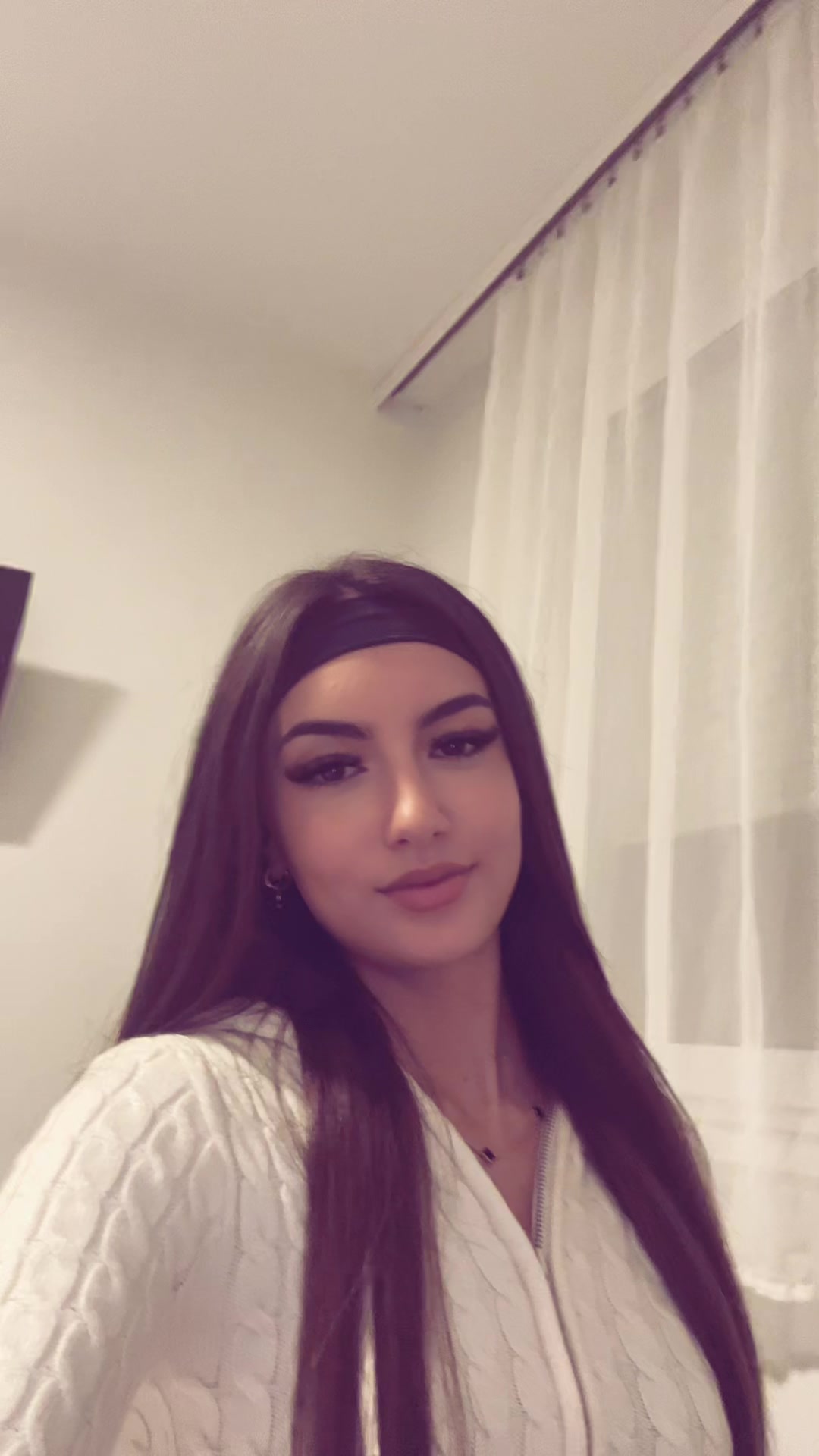 @ℳ𝒶́𝒿ℯ𝓇 𝒵𝓊𝓁ℯ𝒿𝓀𝒶