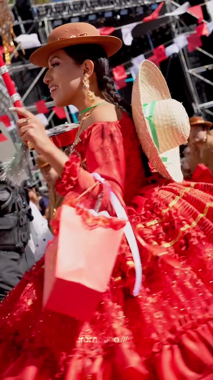 @JUNTOS HASTA EL FINAL