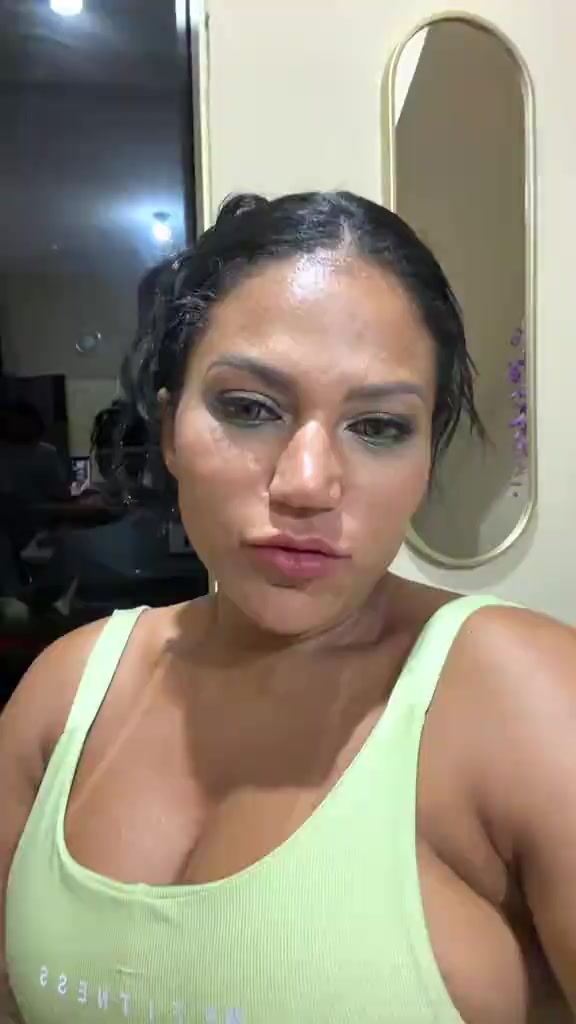 @larazsouzafc