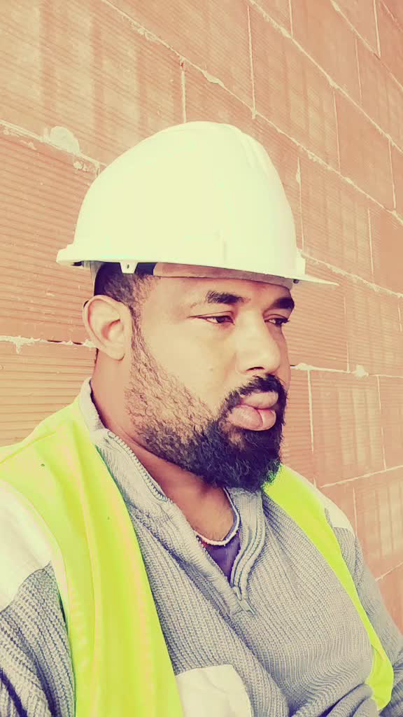 @Omar machi mochkil