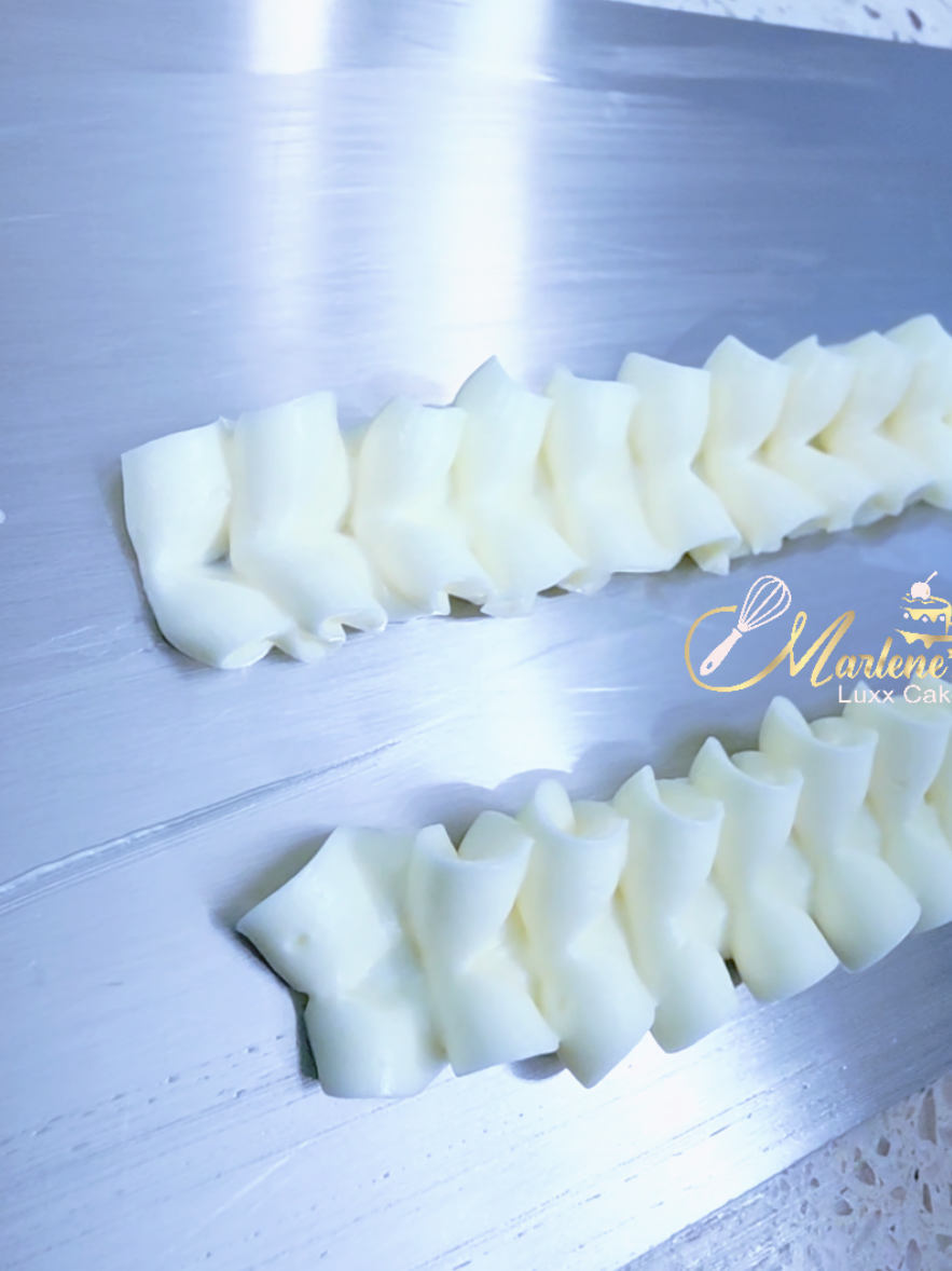 @Marlene'sLuxx_Cakes&HomeDecor