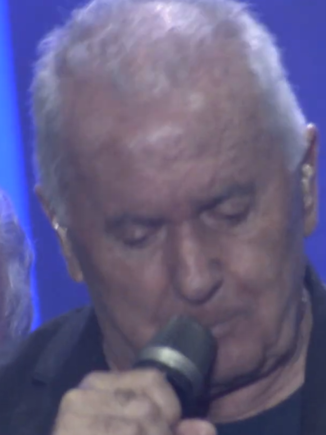 @Andrés