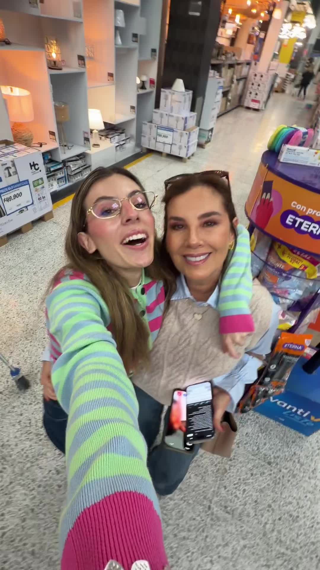 @camilareyeslondono