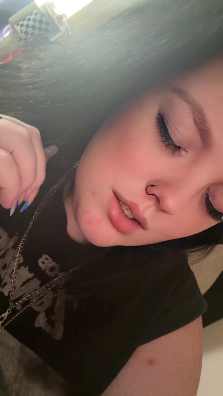 @Bre😈🖤