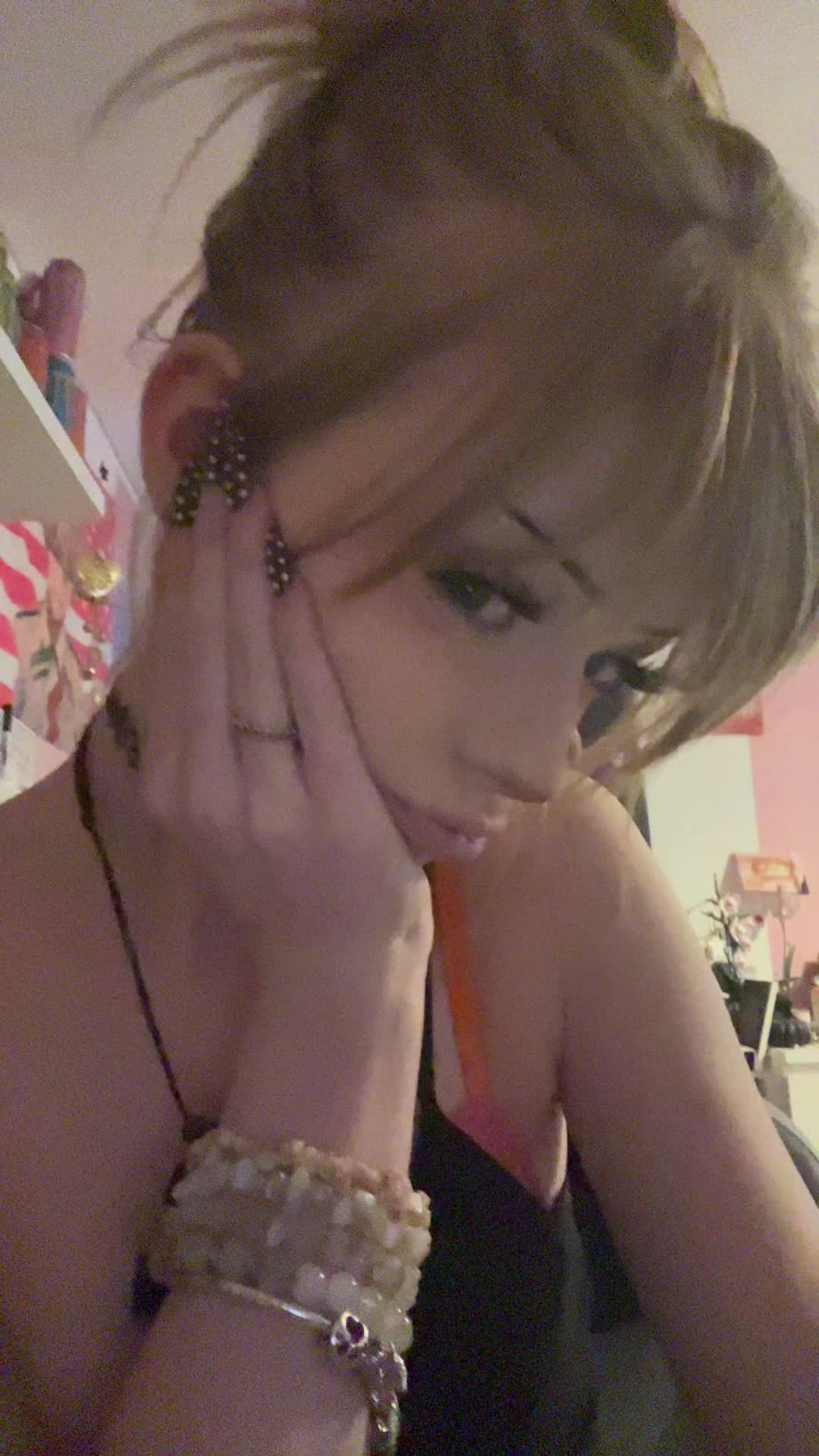 @🤓
