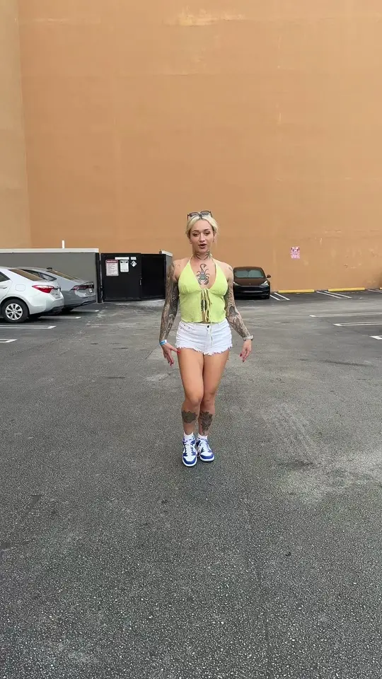 Sophia Mayy (@itssophiamayy) - Urlebird