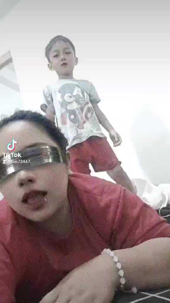 @smstena25