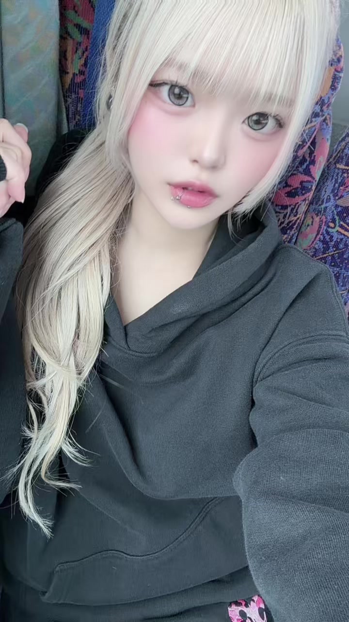 @みずき