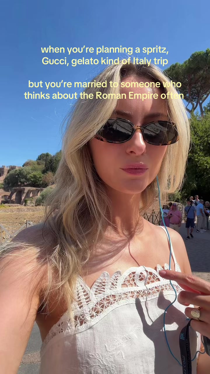 @ElizabethVictoriaClark
