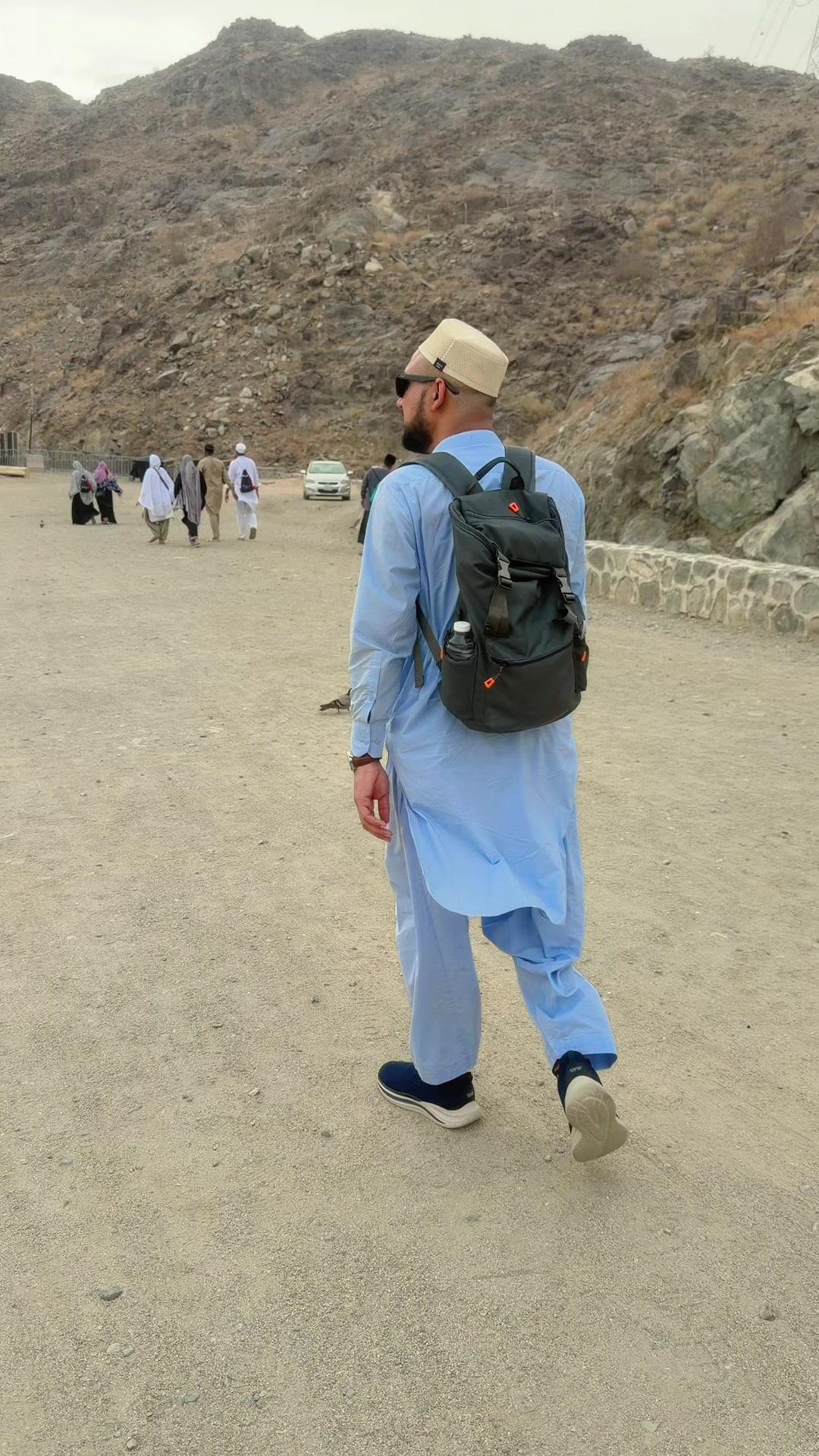 @Zahoor Khanzada 🇵🇰 🇨🇳