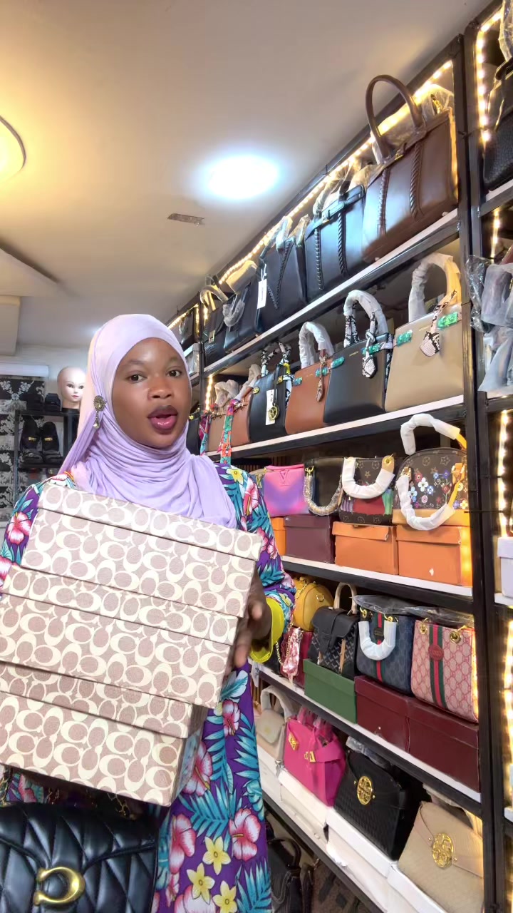 @BAG/TEE’S VENDOR IN OSOGBO🛍️