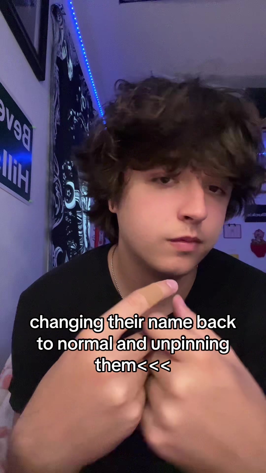 @T