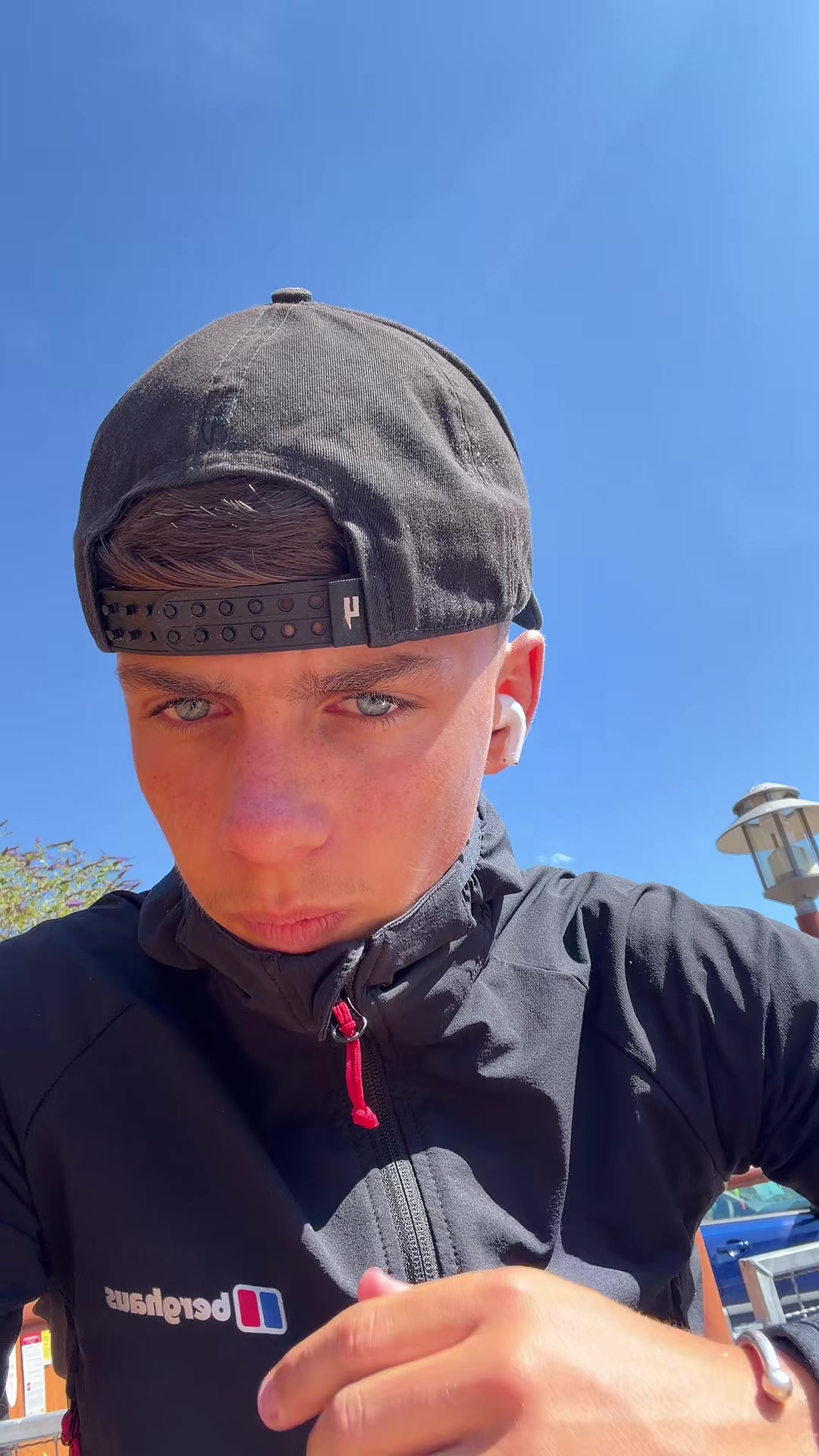 @dannymil_