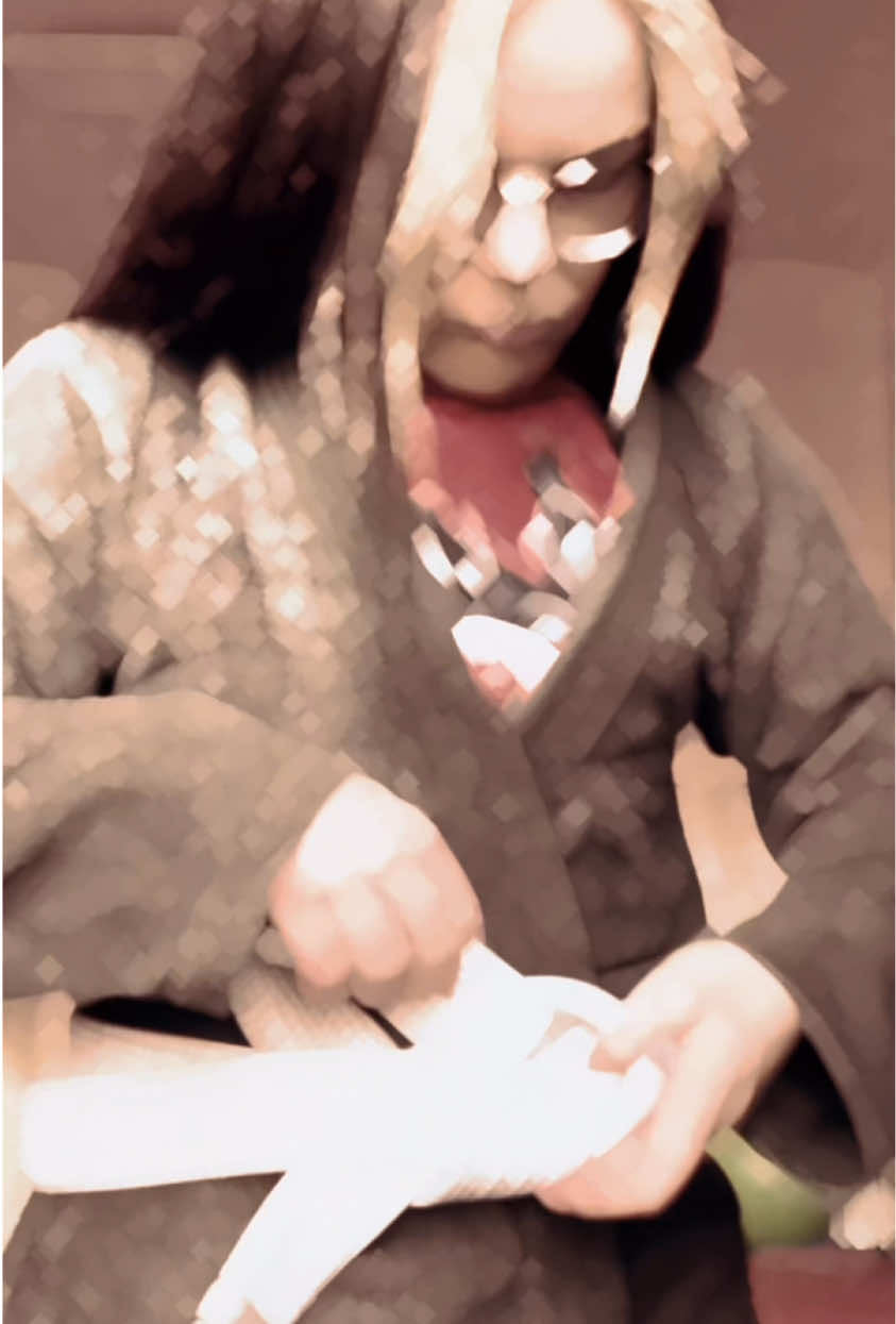 @Rebecca_the_bruja
