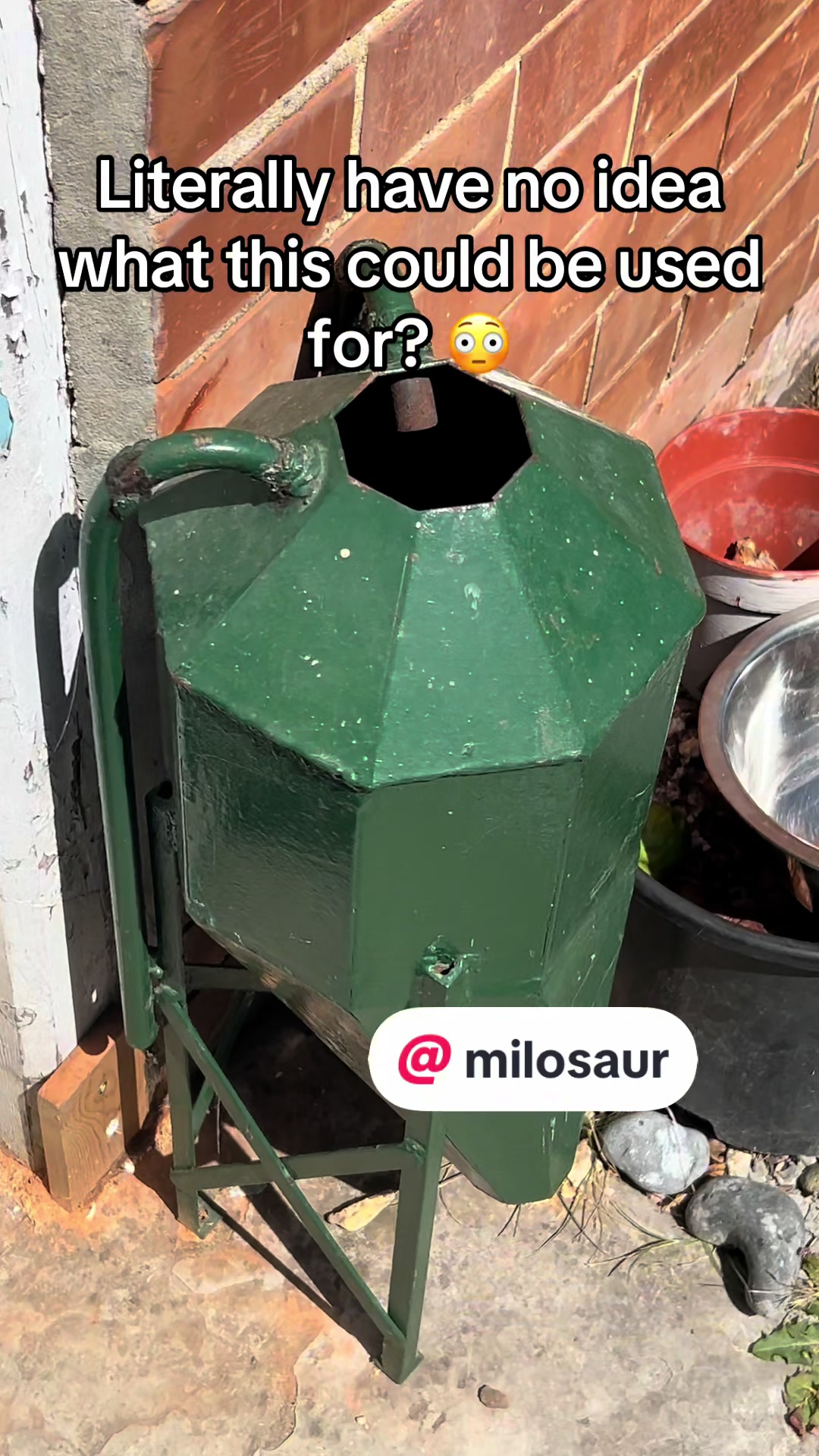 @milosaur