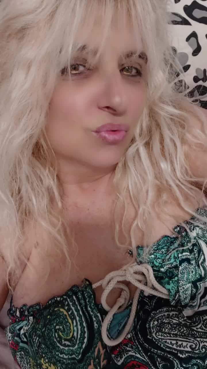 @Dess